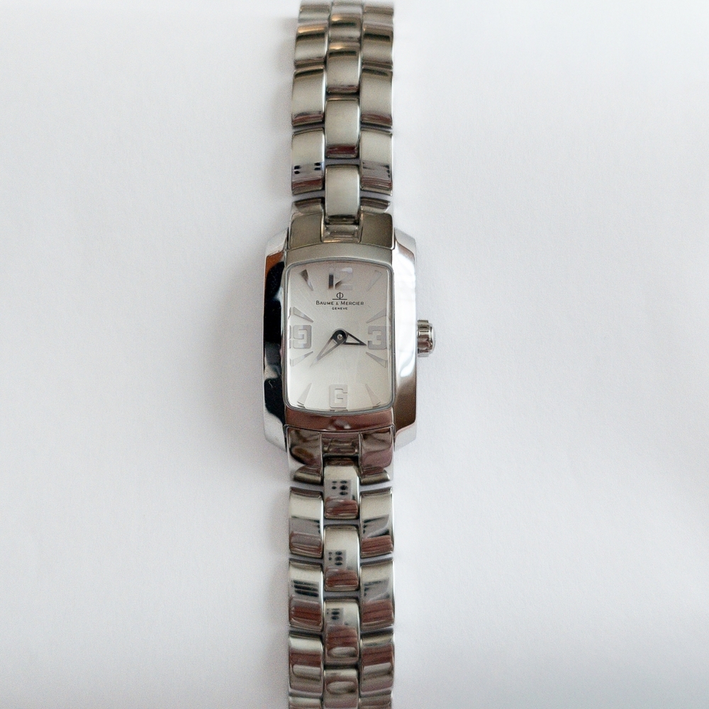NEW NEVER WORN AUTHENTIC BAUME & MERCIER HAMPTON MILLEIS MINI MOA08141